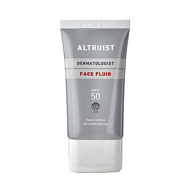 Face Fluid SPF 50 de Altruist, el protector solar para la cara de la firma vegano cruelty free, respetuoso con los corales, antioxidante, no comedogénico y con protección de amplio espectro contra la radiación UVA y UVB que supera los estándares de la UE. (9,99 euros en DRUNI).