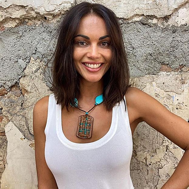 Long Bob y un tono las oscuro: el cambio de look radical de Lara Álvarez que más rejuvenece