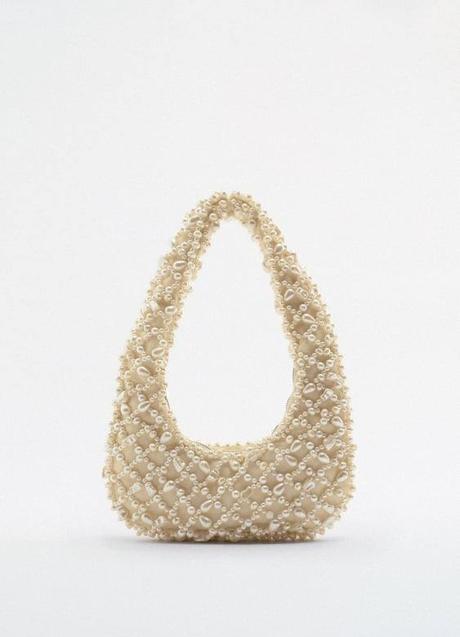 Imagen - El modelo con perlas