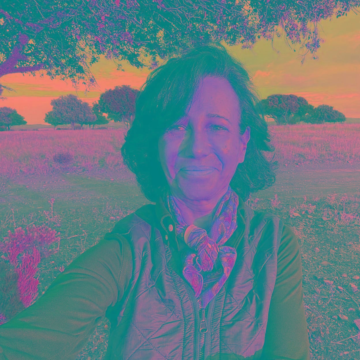 Ana Patricia Botín, la mujer más poderosa de España, prefiere pasar sus vacaciones en un pequeño pueblo de Cantabria que pasear por el Mediterráneo en yate. 