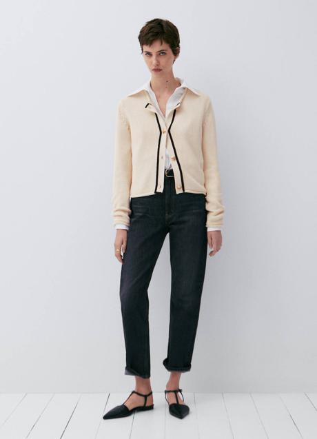 Imagen - Chaqueta de punto en crema y negro con botones joya