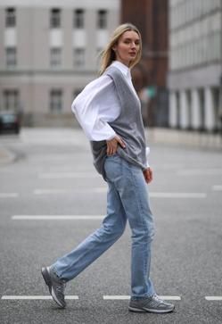 Imagen secundaria 2 - Los looks de las influencers con las New Balance.