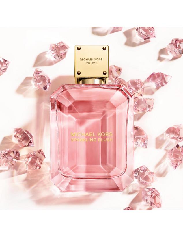 Un perfume oriental para mujeres atrevidas, empoderadas y sensuales. Sparkling Blush pertenece a la familia olfativa Oriental Floral con notas atrevidas y adictivas. Es de Michael Kors. Precio: 62,50 €. 