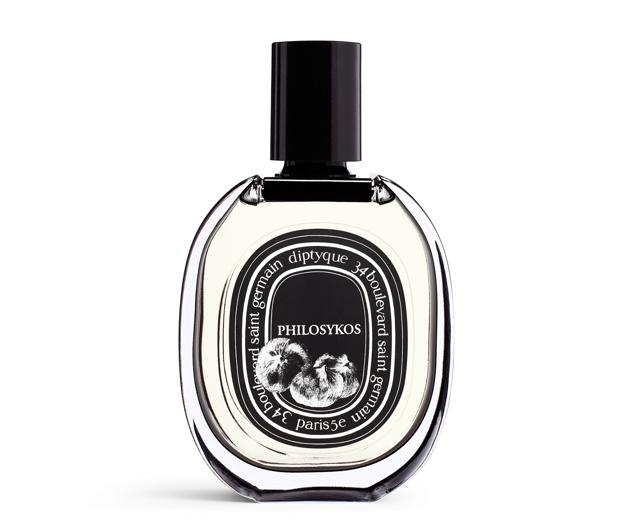 Esta eau de parfum lleva incorporado el higo en su nombre. Philosykos es la palabra griega para “amigo de la higuera” y esta es una fragancia que evoca a un verano allí. Combina el aroma de las hojas, la savia y la madera de higuera, con notas picantes de pimienta negra. (140 euros)