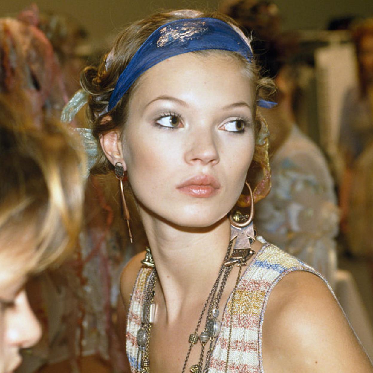 Fueron lanzadas en los años 90 y aún podemos comprarlas. Que estas colonias se hayan mantenido intactas no es casualidad.