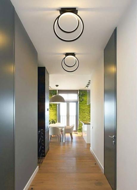 Imagen - Las lámparas de techo son perfectas para iluminar pasillos altos.