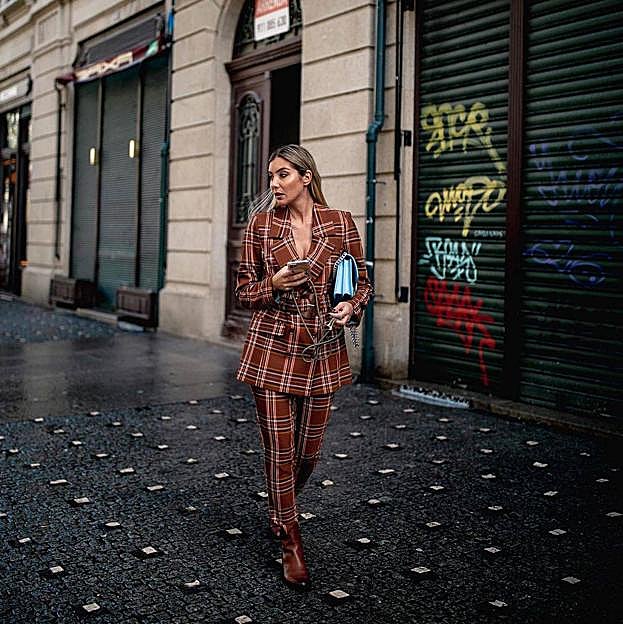 Trajes de cuadros, el básico de oficina que necesitas para ir sofisticada sin esfuerzo