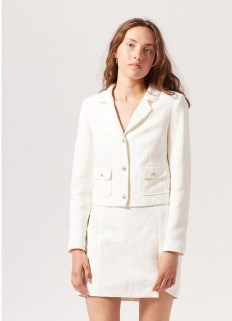 Imagen - Blazer de color blanco de Naf Naf. Foto: El Corte Inglés.