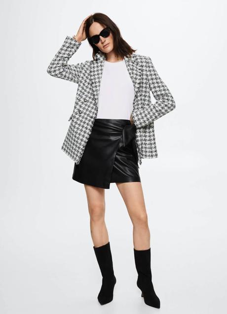 Imagen - Blazer en tweed con estampado pata de gallo en blanco y negro