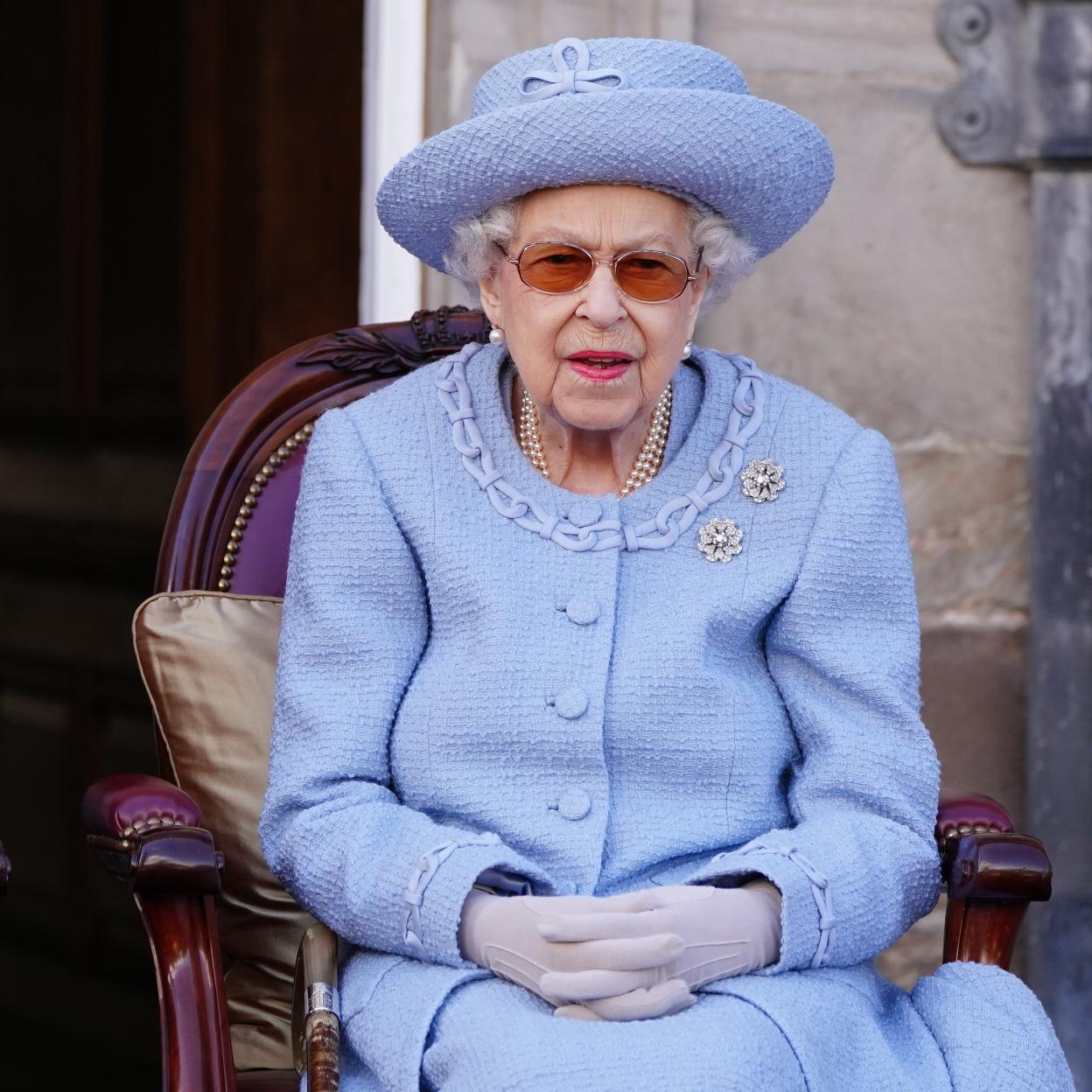 La reina IsabelII cumple hoy 96 años. Pincha para ver la vida de la Reina Isabel II de Inglaterra en fotos.
