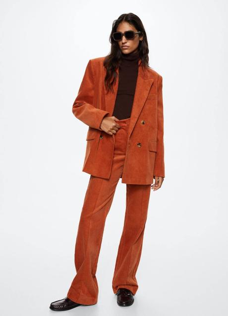 Imagen - Traje de pana en tono teja