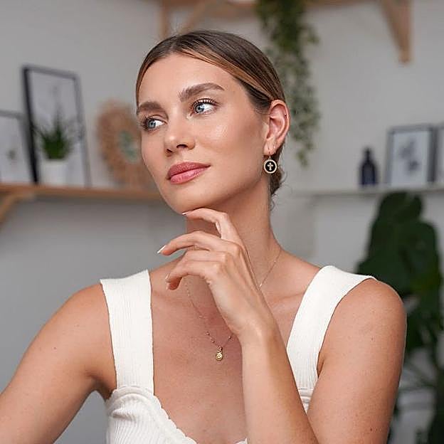 Los dos pasos con corrector que funcionan para disimular las ojeras oscuras sin que se note ¡palabra de maquilladora!