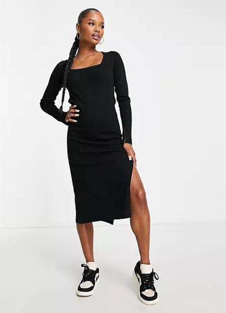 Imagen - Vestido negro de escote cuadrado de ASOS, por 35,99 euros. 