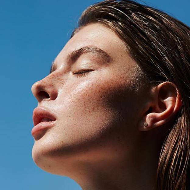 Estas son las cremas antimanchas perfectas y más vendidas que devolverán el brillo y la hidratación a tu piel