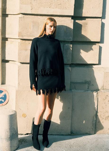 Imagen - Conjunto de punto negro con detalles de flecos