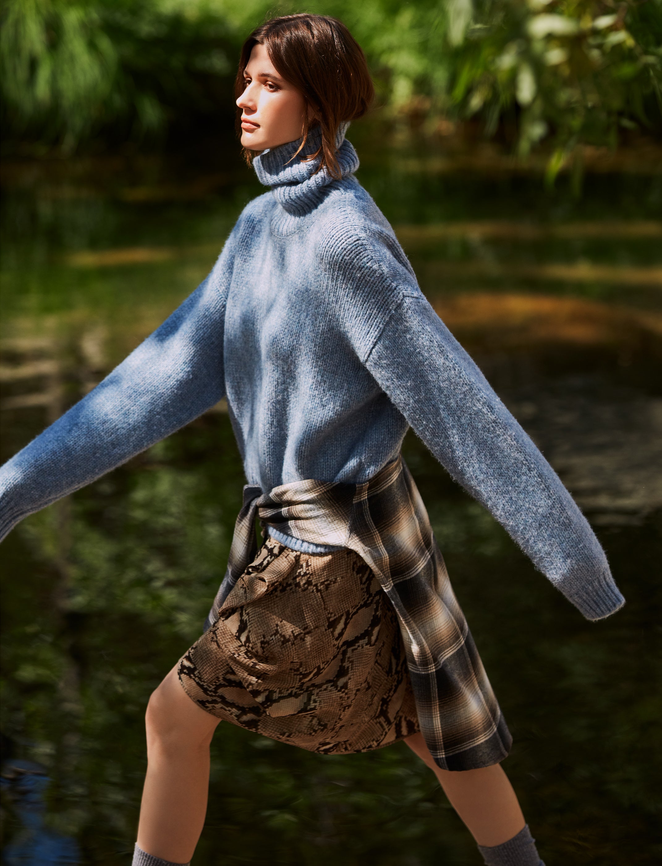 Jersey y falda de Celine, y camisa de IKKS.