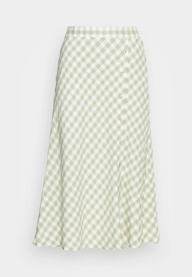 Falda acampanada con estampado cuadros vichy de color verde y blanco. Es de Vero Moda. Precio: 34,99 €.