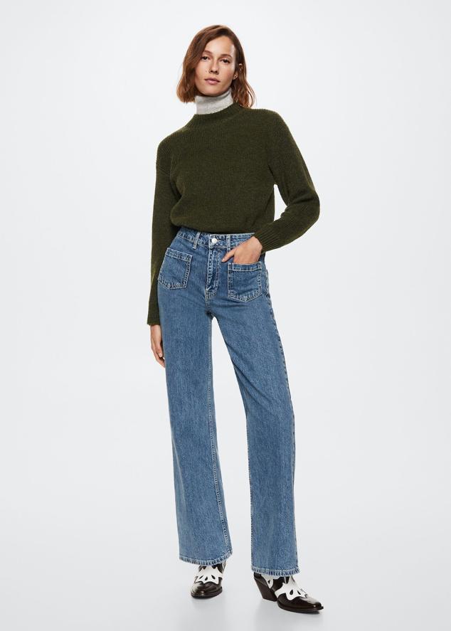 Los jeans también se llevan rectos y anchos. Elige un diseño diferente como este de Mango (29,99 euros). 