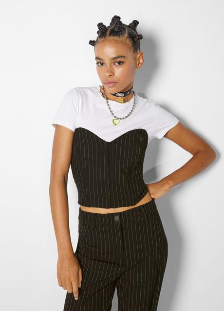 Imagen - Top bustier de raya diplomática de Bershka, 19,99€.