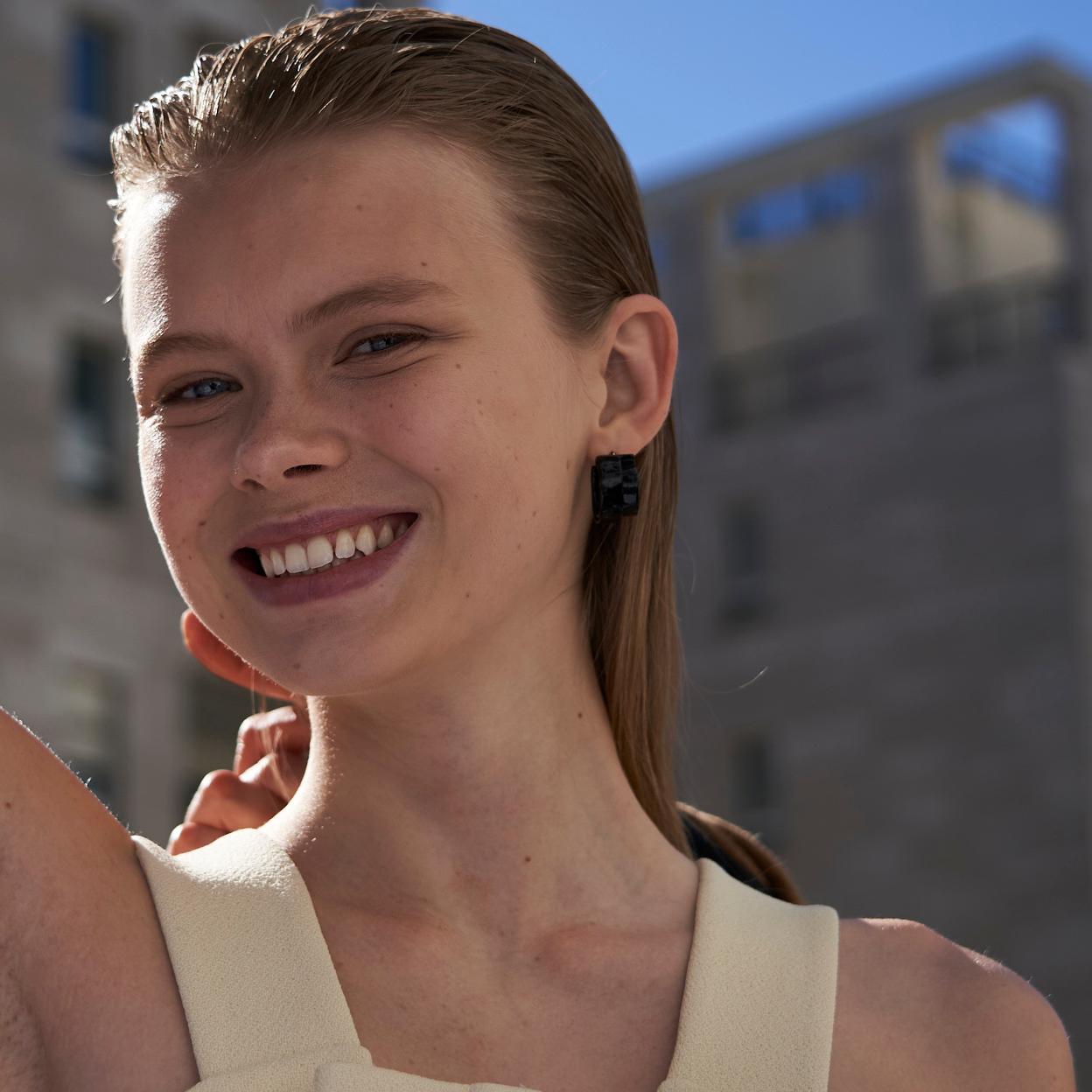 Agua micelar, aceite, gel... diferentes formas de limpiar tu piel y cuál usar según tu edad