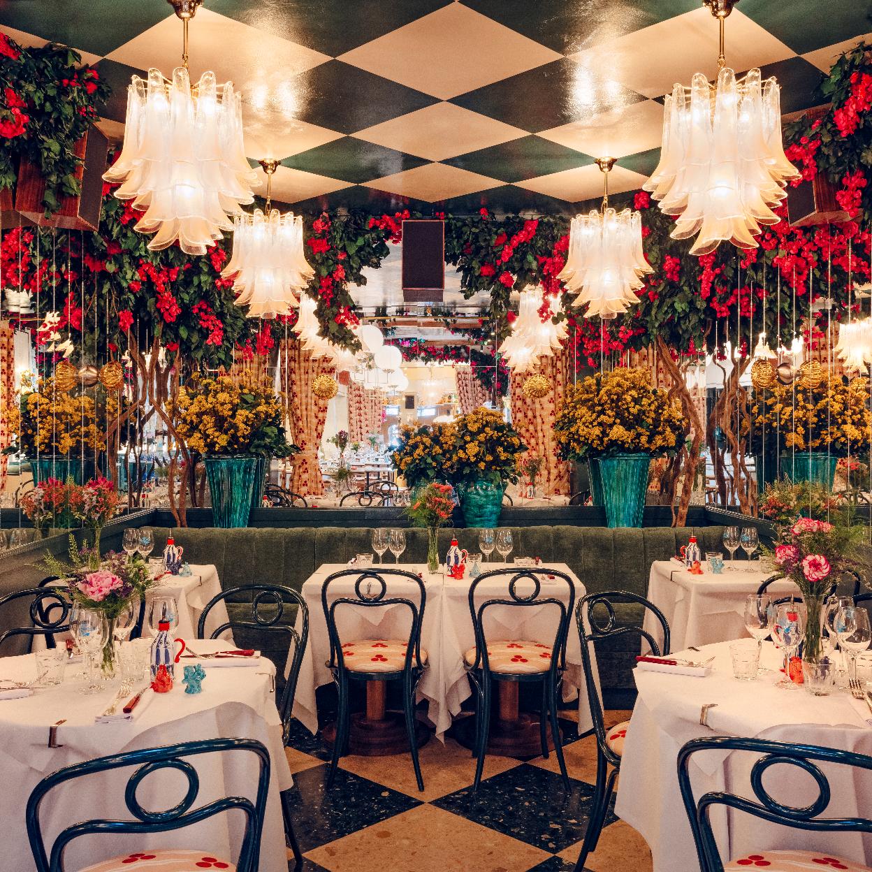 Uno de los comedores del Villa Capri, cita obligada para los amantes de la gastronomía italiana. 