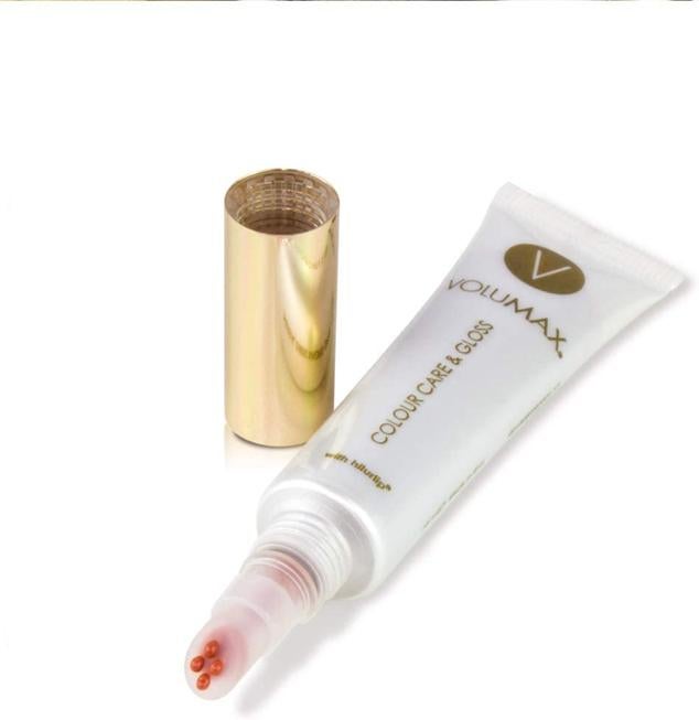 Con ácido hialurónico como potente efecto voluminizador minimiza las líneas de la zona y los hidrata desde la primera aplicación. Es de Volumax. Precio: 13,46 €. Cómpralo aquí