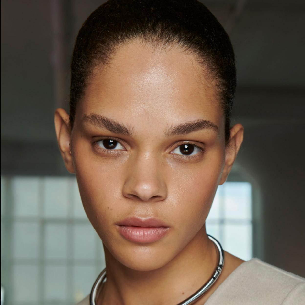 La mascarilla de carbón activo que elimina los puntos negros y deja la piel como nueva