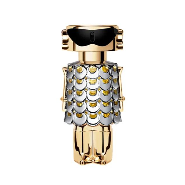 El perfume Fame está inspirado en el irresistible espíritu parisino de la mujer Paco Rabanne, mientras que rinde homenaje a una nueva era de feminidad. Divertida, sensual y con carácter. Esta fragancia de Paco Rabanne crea una firma femenina vanguardista y distinguidamente lujosa. Compuesta por un jazmín excepcionalmente puro, un suculento mango y un cremoso incienso adictivamente sensual. Precio (frasco 50 ml): 65,99 euros en Sephora. Cómpralo aquí