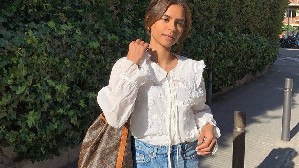 Las blusas románticas de Springfield que tienes que comprar para rejuvenecer el look