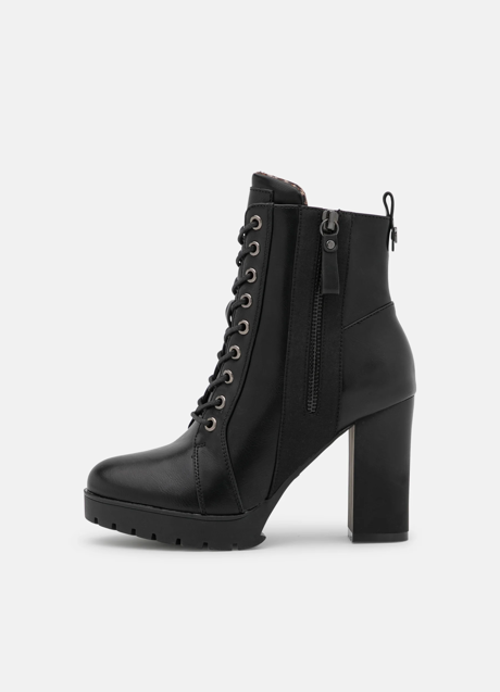 Imagen - Botas militares con tacón de Refresh, 69,95€.