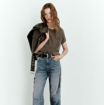 Imagen secundaria 1 - Vaqueros wide leg de Zara.