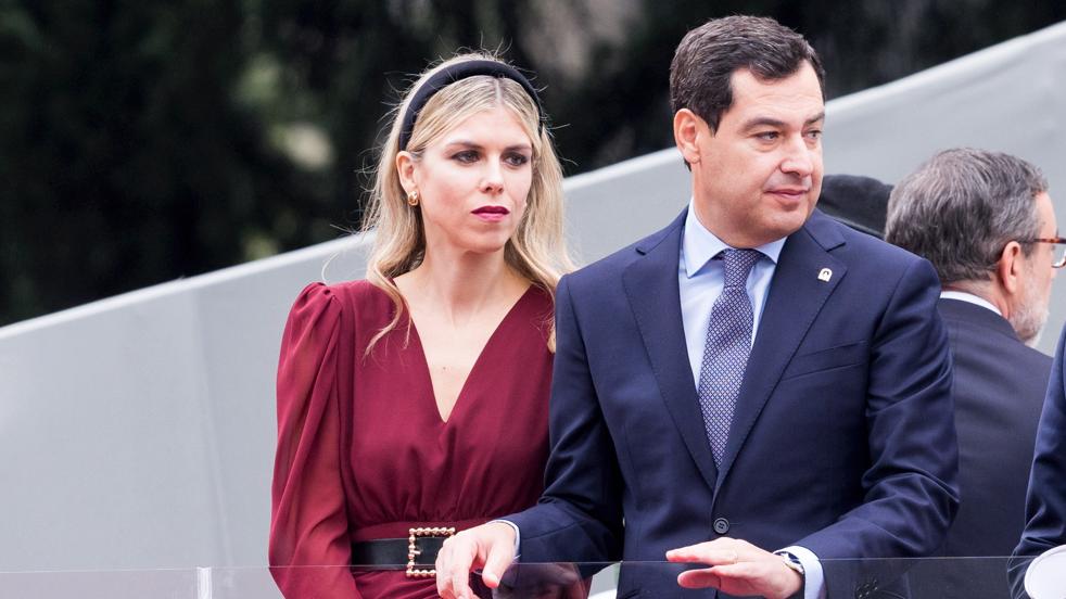 Manuela Villena y Juanma Moreno.