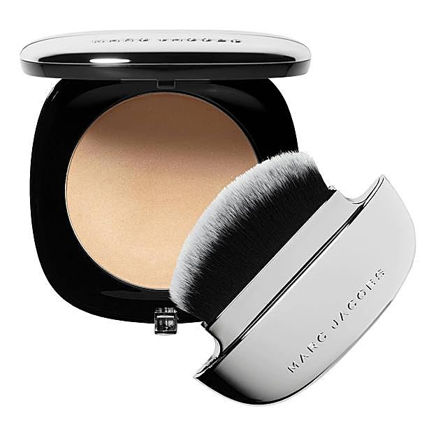 Accomplice Instant Blurring Beauty Powder de Marc Jacobs Beauty