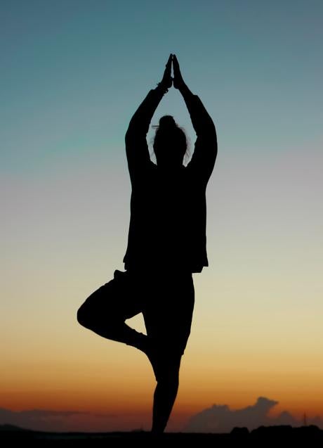 Imagen - El yoga Iyengar es para cualquier persona, sea cual sea su edad/UNSPLASH