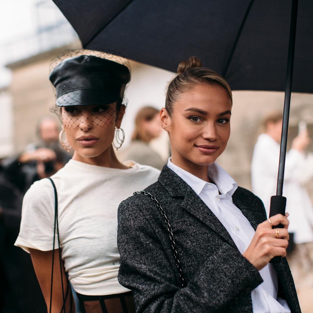 Las cremas hidratantes con protector solar son básicos de belleza que deben aplicarse durante todo el año.