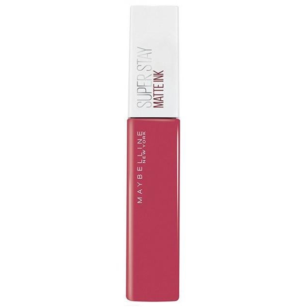 Es uno de los labiales de larga duración más vendidos. Se trata del SuperStay Matte Ink de Maybelline New York. Cuenta con pigmentos que ayudan a mantener el color en perfecto estado hasta 16 horas. Cómpralo aquí