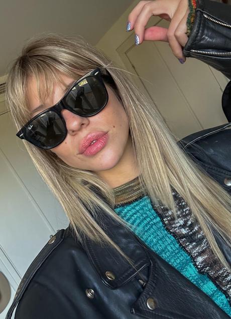 Imagen - Aporta fiesta y alegría a tus uñas con un toque de purpurina/@ANITAMG