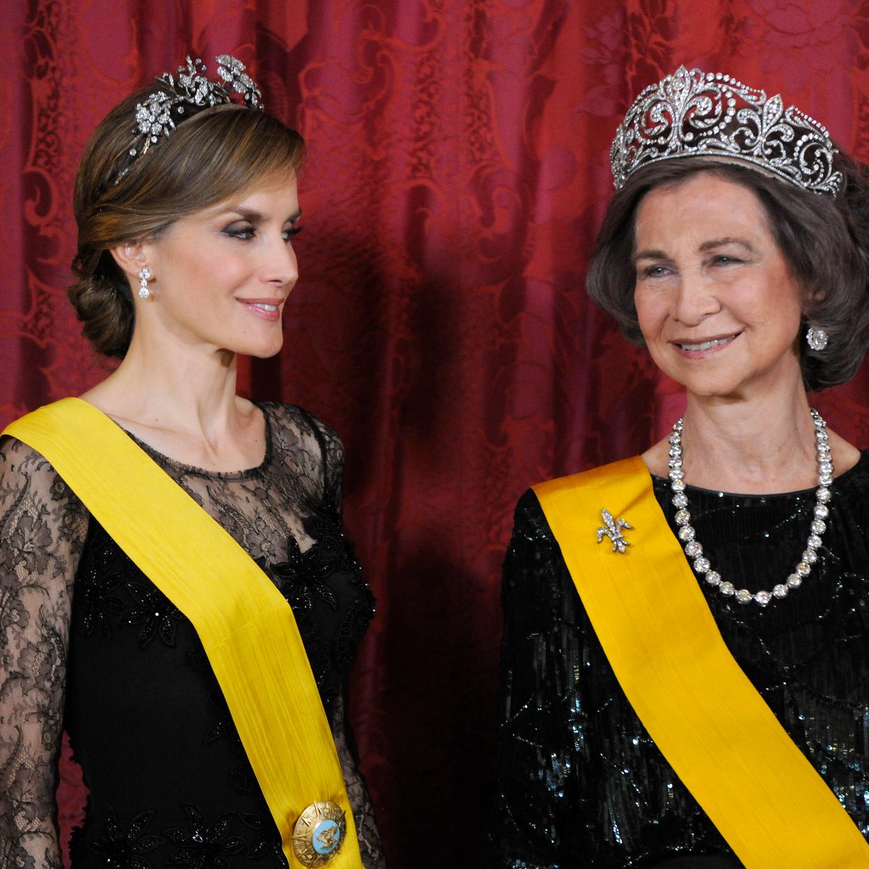 Las joyas impresionantes que la reina Sofía le ha prestado a la reina Letizia.