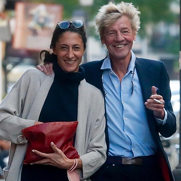 Ernesto de Hannover le ha pedido dinero a su novia española Claudia Stilianopoulos.