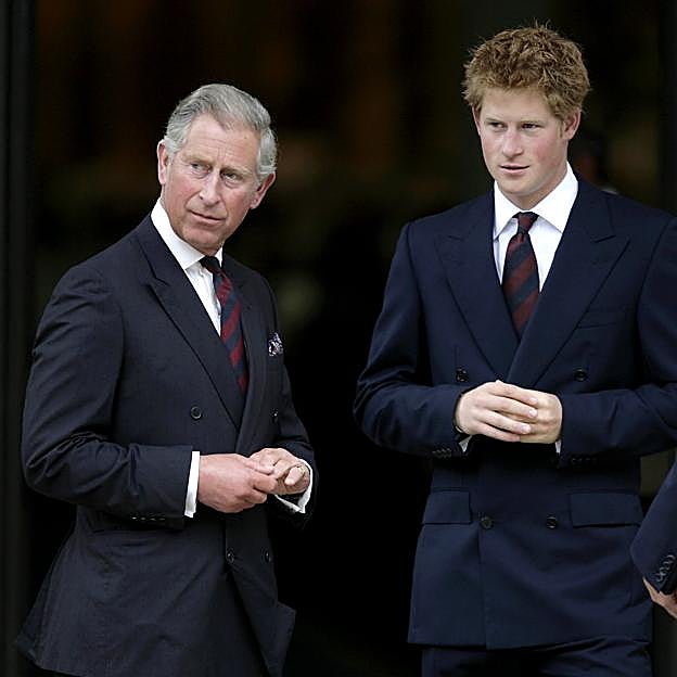 Carlos III y su hijo, el príncipe Enrique.