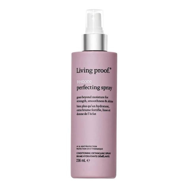 Restore Perfecting Spray de Living Proof desenreda, suaviza, alisa, fortalece e impide que la melena se debilita con su protección contra el calor hasta 200ºC. Además, reduce la rotura y las puntas abiertas, aumenta el brillo, el movimiento y la hidratación inmediata del cabello. Cómpralo aquí