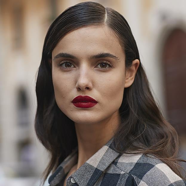 Este corrector antiedad que no marca las arrugas y las alisa es el que recomiendan las expertas