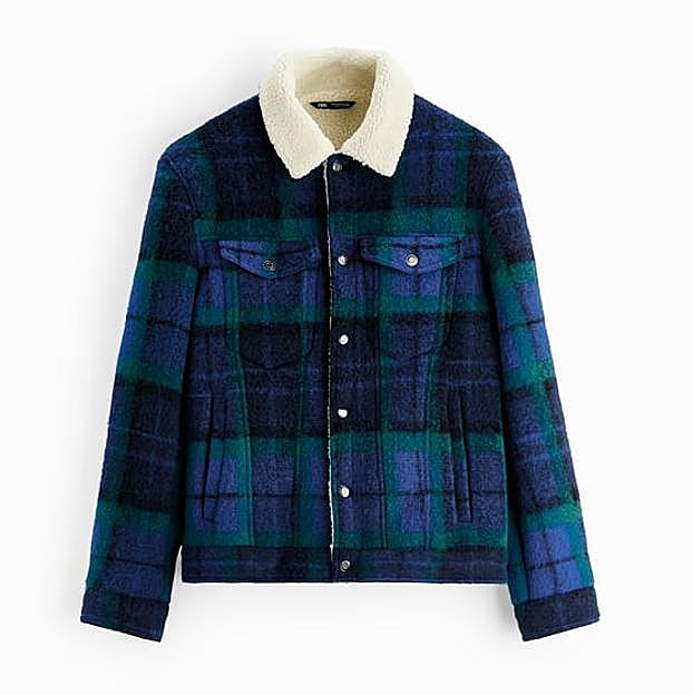 La chaqueta de cuadros de Zara.