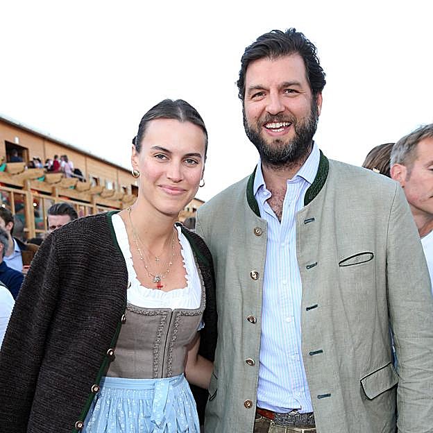 Quién es Casimir zu Sayn-Wittgenstein, el príncipe hipster que enamoró a Corinna Larsen: familia del conde de Romanones, habla español y veraneó en Ibiza con Fernando Martínez de Irujo