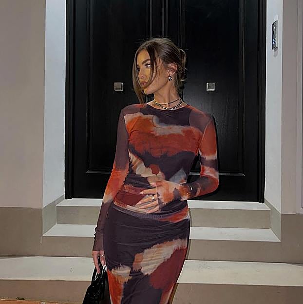 Este vestido de Zara lleva tul.