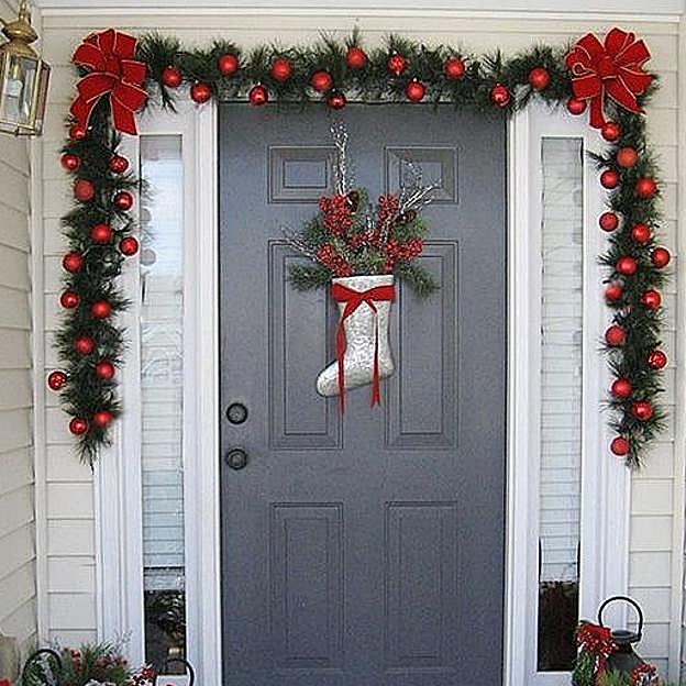 Un calcetín puede ser un recipiente para flores, piñas o caramelos
