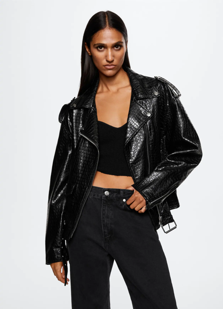 Imagen - Biker con efecto cocodrilo de Mango, 69,99€.