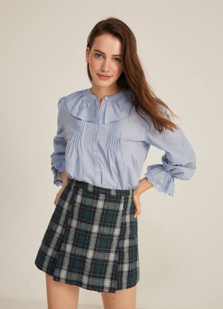 Imagen - Blusa azul con cuello bobo