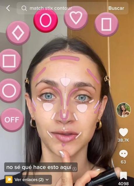 Imagen - La toktoker Alicia Revilla probando el filtro que te dice cómo hacerte el contouring como las famosas.