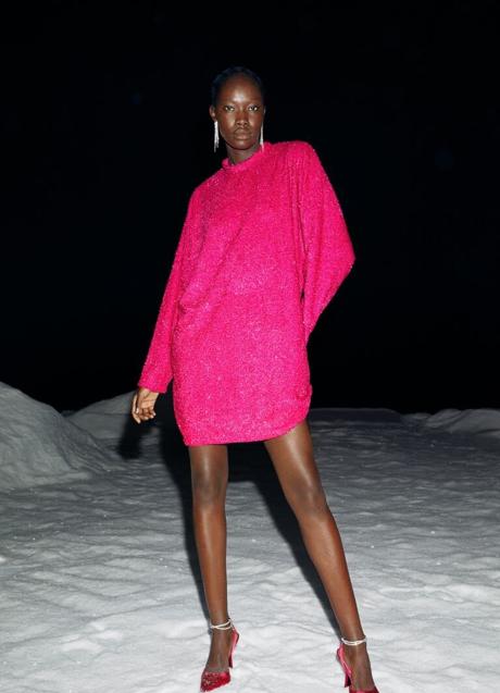 Imagen - Vestido brillante de H&M, 19,99€.